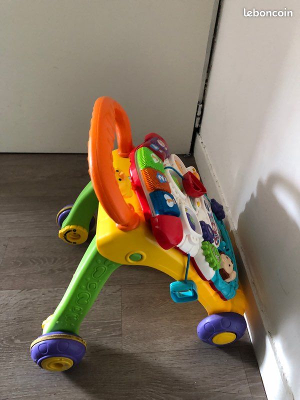 Lot de trotteur+anneaux de bain+petit baignoire bébé (image 2)