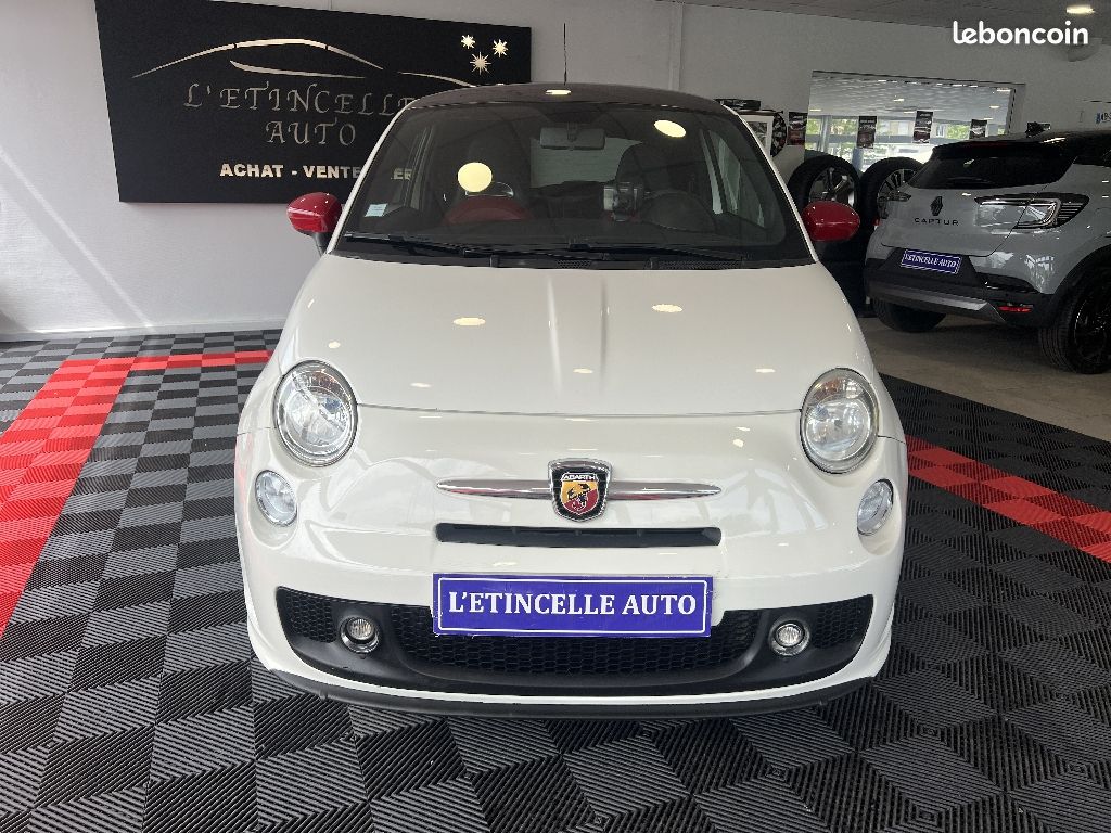 Abarth 500 1.4 16V T-Jet 135 ch (image 10)