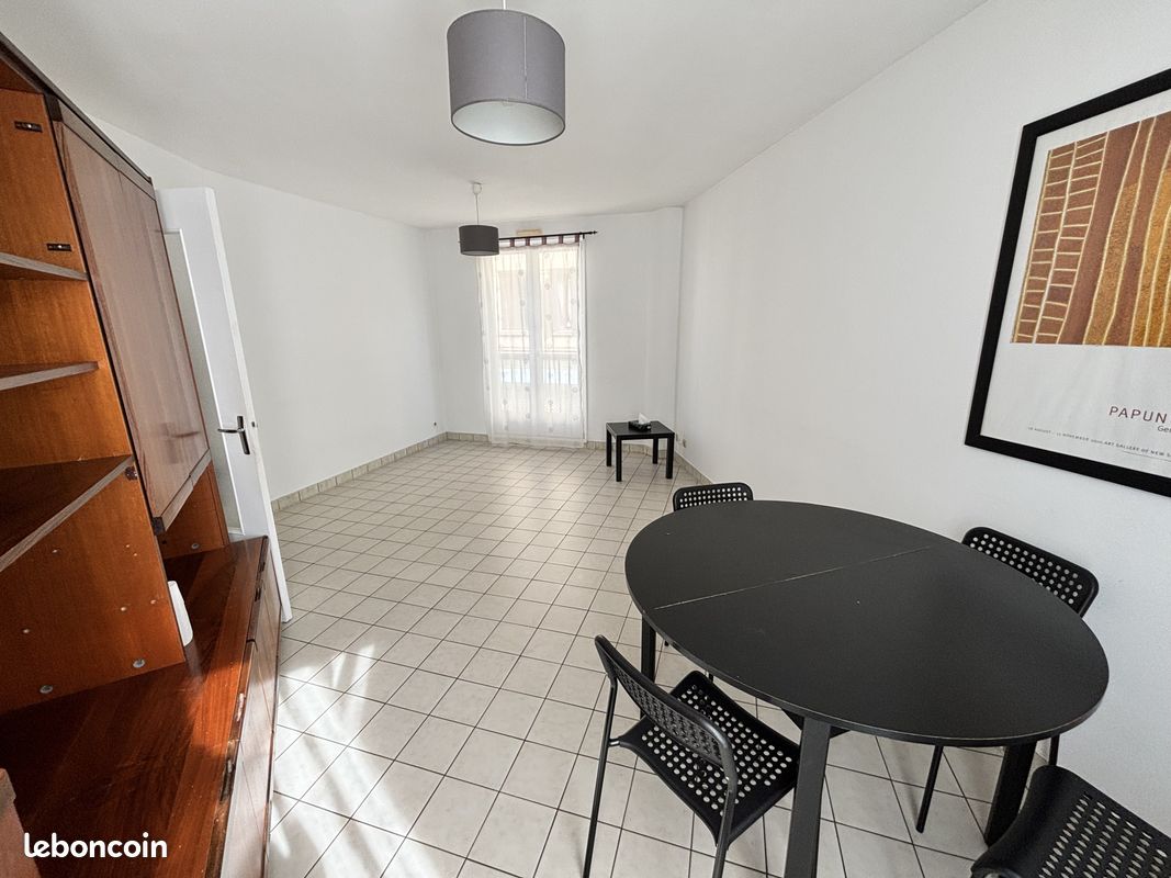 Appartement 2 pièces 48 m² · à Saint-Étienne · 48 m² · 430 €/mois