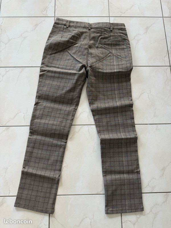 Pantalon marron à carreaux (image 2)