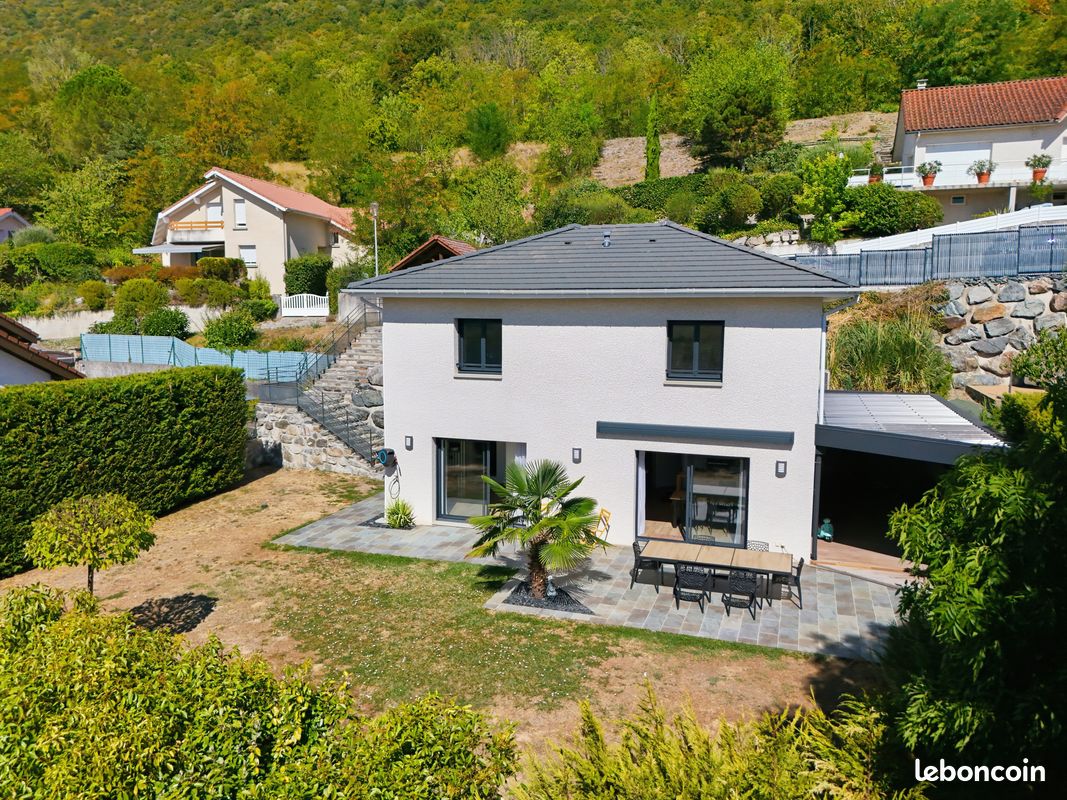 Maison 5 pièces 116 m² · à Lumbin · 116 m² · 525 000 €