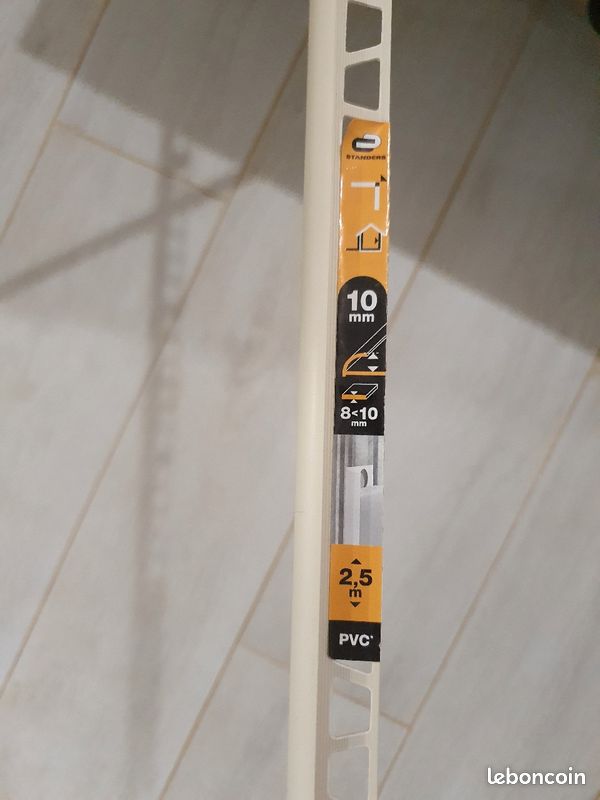 Baguette d'angle pvc ivoire x 2 (image 1)