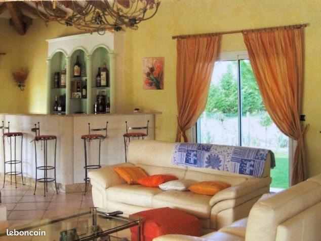 Maison 6 pièces 180 m² · à Lamothe-Montravel · 180 m² · 499 500 €
