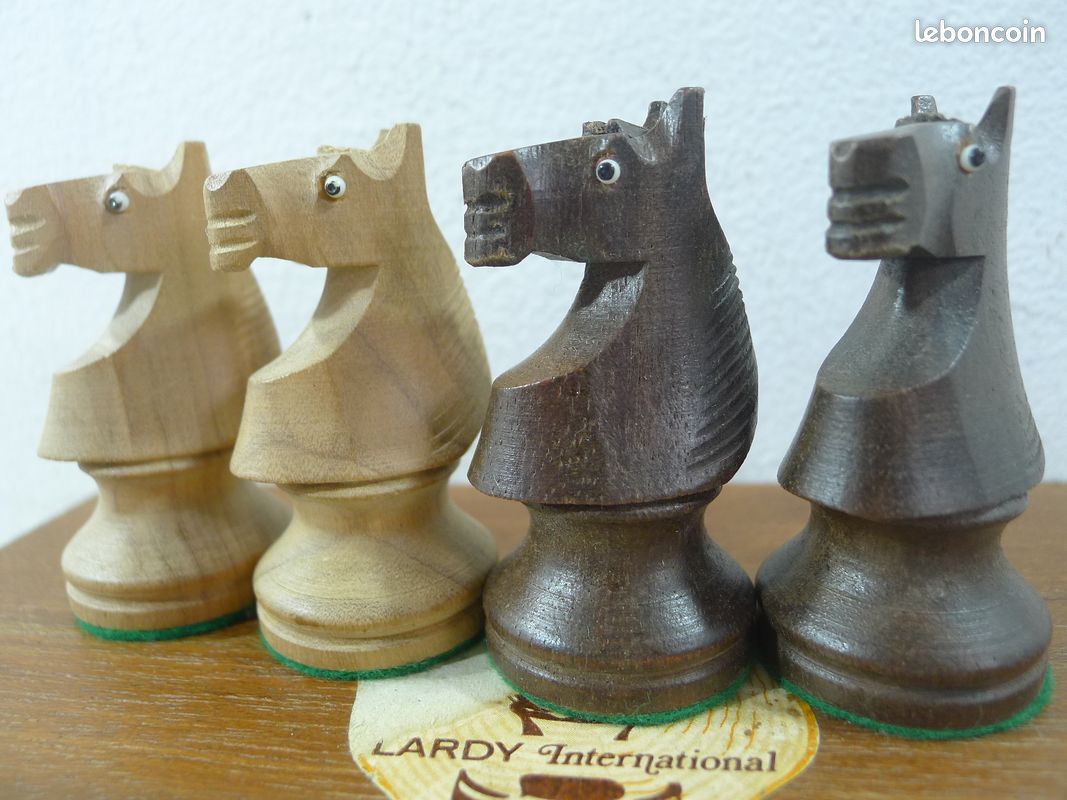 Jeu D'échecs Lardy - Pièces KING 86 Mm, Bois, Lestées Et Feutrées - Sans échiquier (occasion)