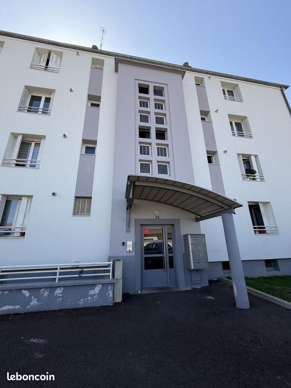 Appartement 3 pièces 64 m² · à La Chapelle-Saint-Luc · 64 m² · 547 €