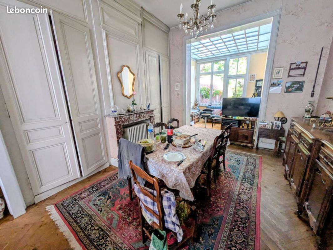 Maison 6 pièces 153 m² · à Lille · 153 m² · 450 000 €