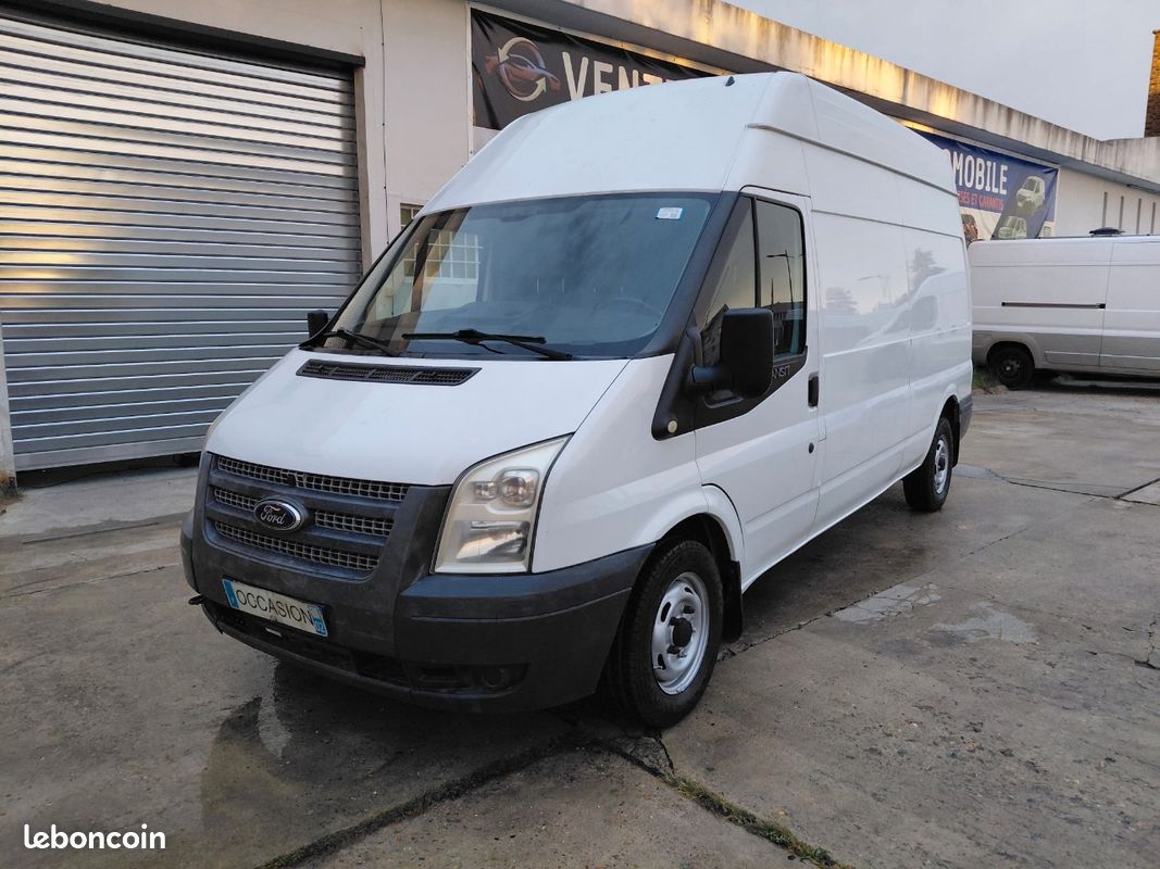 Ford transit (image 1)