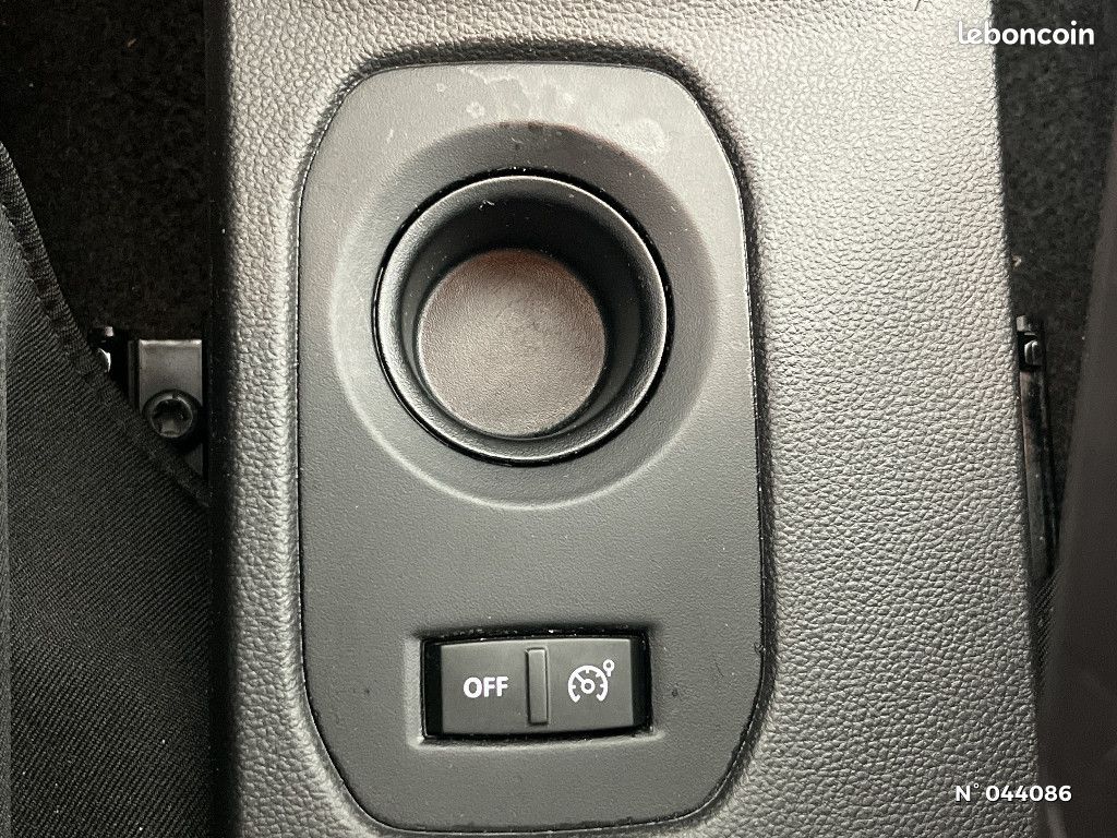 Dacia Duster Blue dCi 95 4x2 Essentiel (image 14)