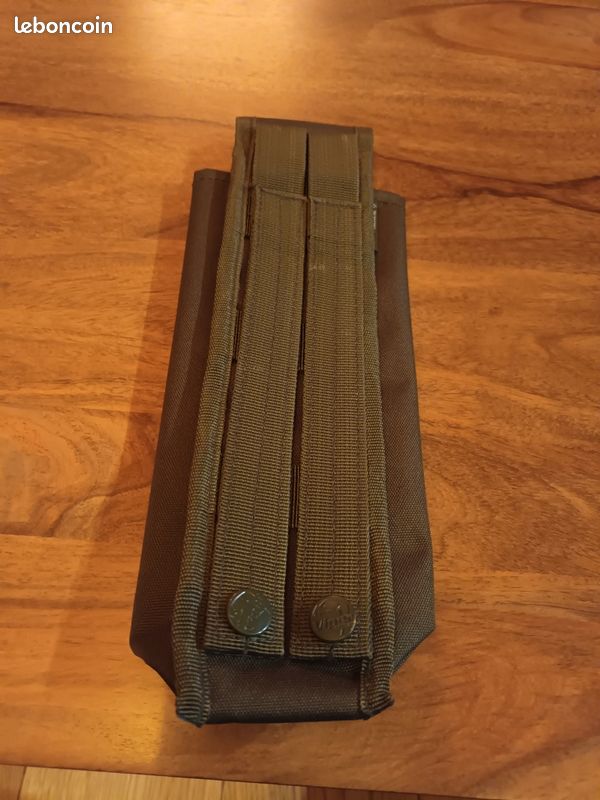 Porte chargeur airsoft pour p90 ou autre (image 2)