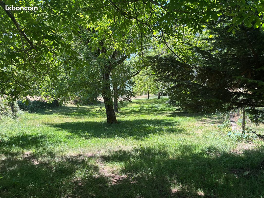 Terrain 2261 m² · à Espalion · 2 261 m² · 50 000 €