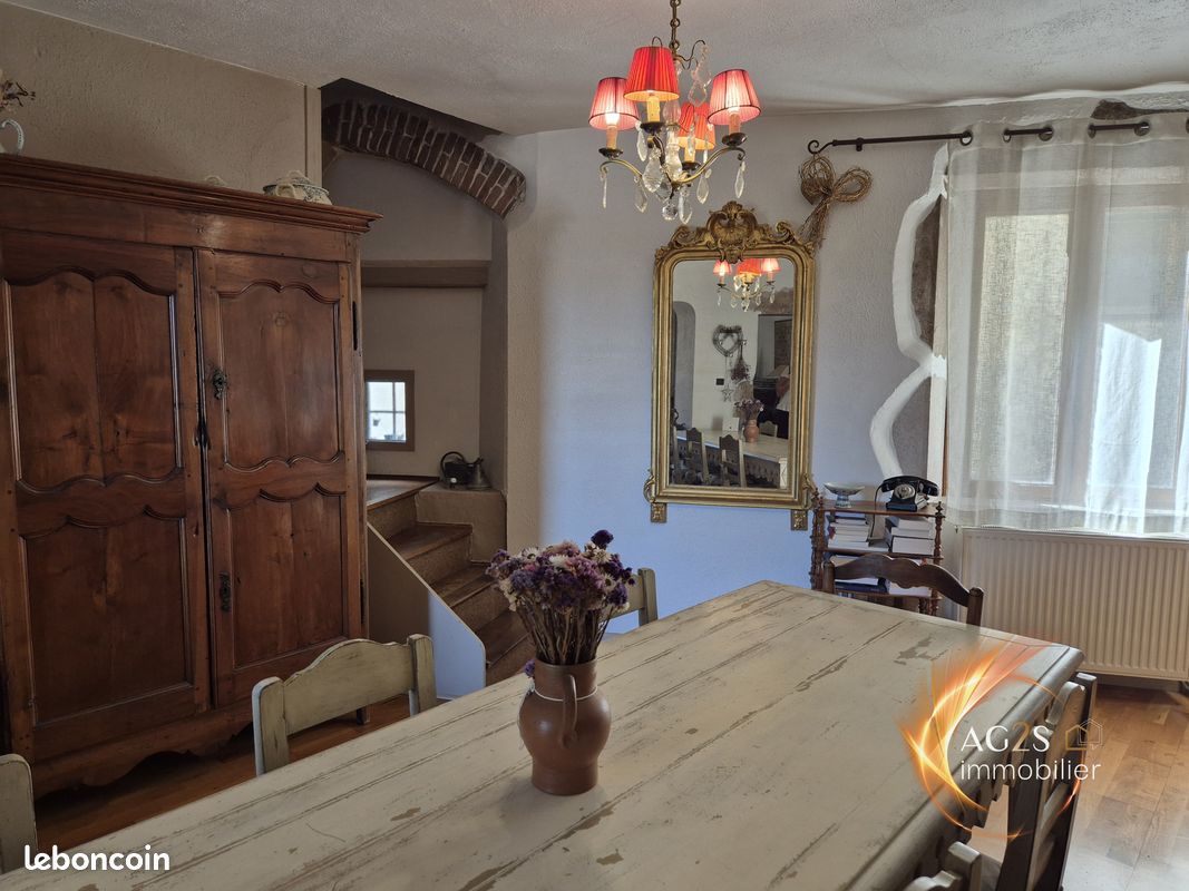 Maison 8 pièces 195 m² · à Chapareillan · 195 m² · 378 000 €