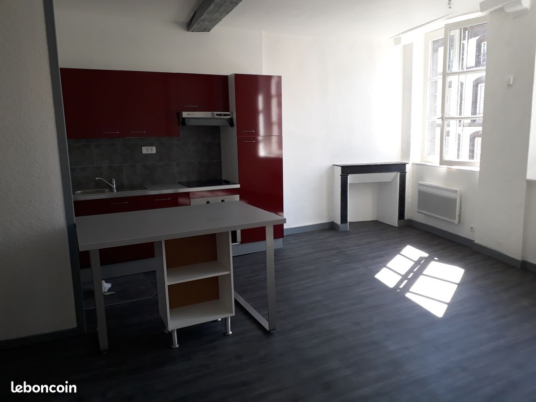 Appartement 2 pièces 55 m² · à Riom · 55 m² · 450 €/mois