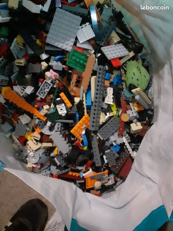 Gros lot de 15kg de Lego en vrac pour pièces. 100% lego (image 1)