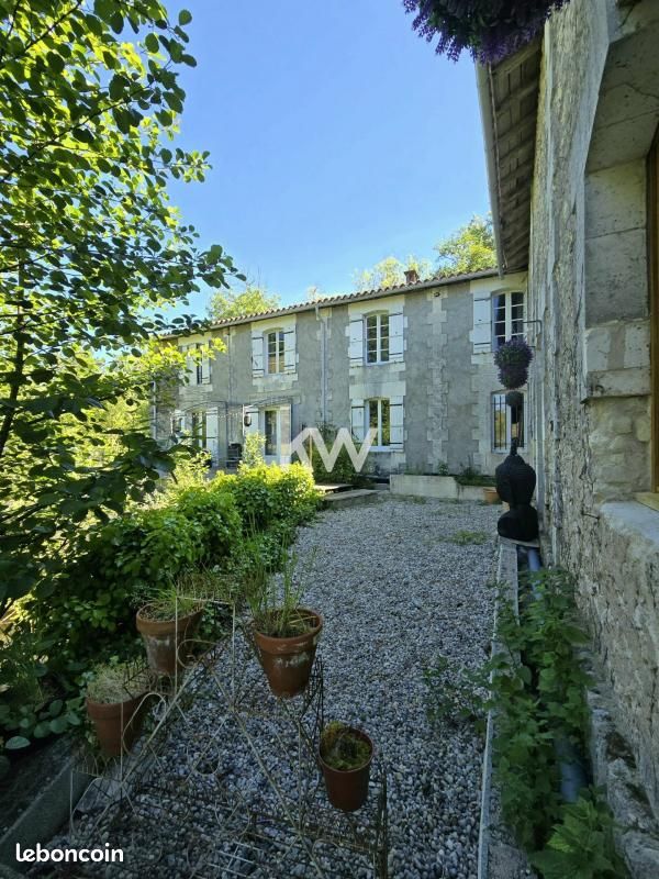 Moulin 8 pièces 240 m² - Saint-Paul-Lizonne 24320 (image principale 16)