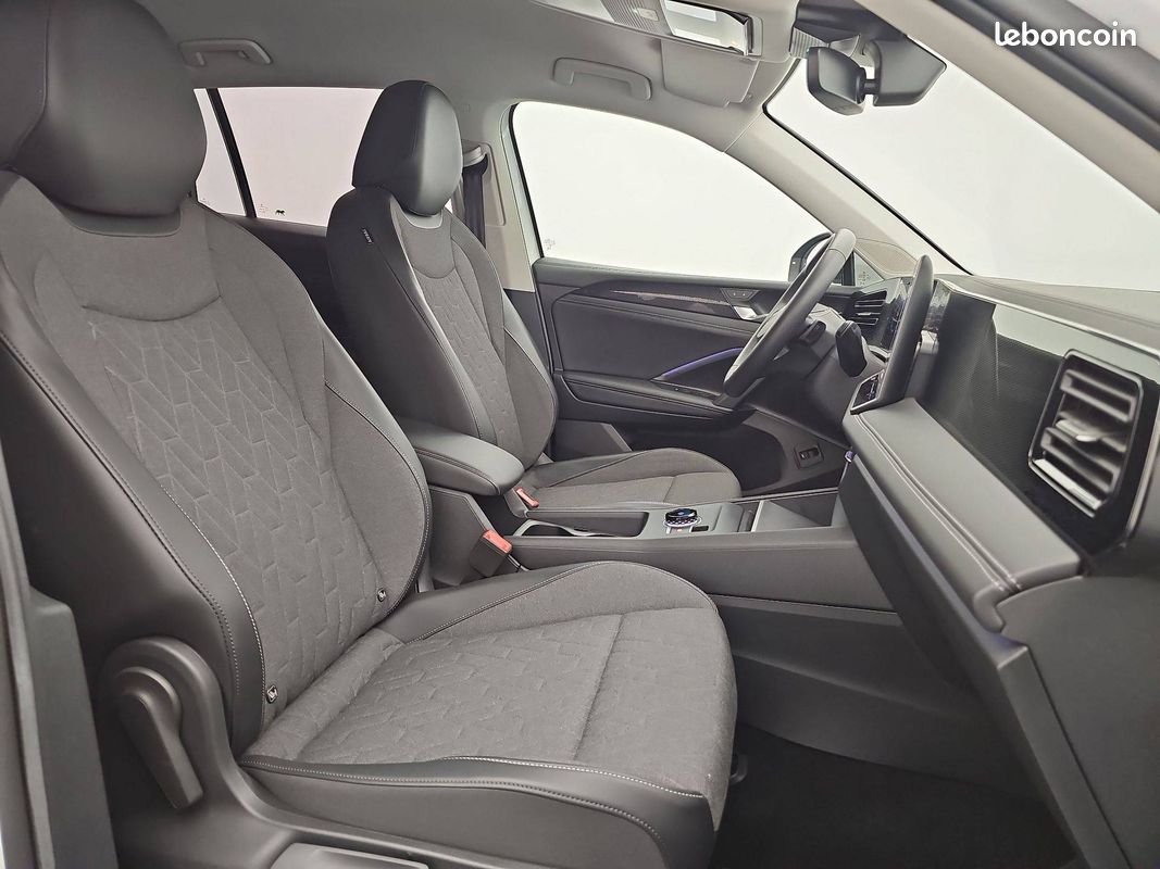VOLKSWAGEN Tiguan 1.5 eTSI 131ch DSG7 Life Plus (image 12)
