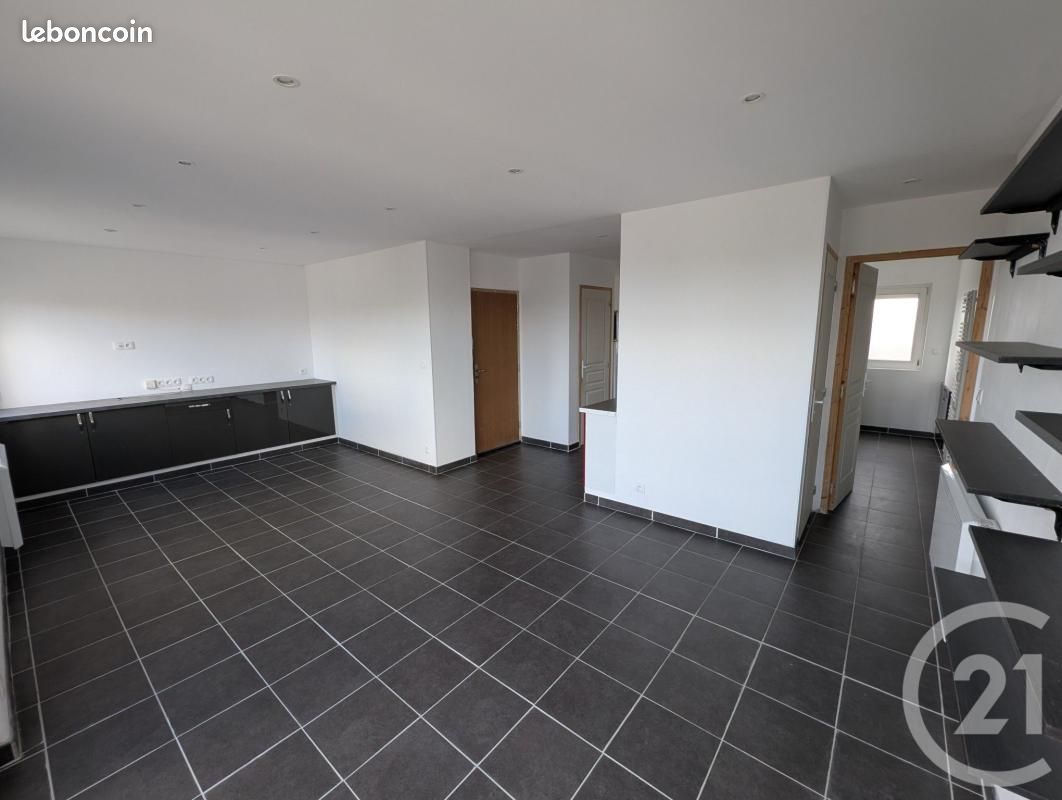 Appartement 2 pièces 60 m² · à Troyes · 60 m² · 550 €
