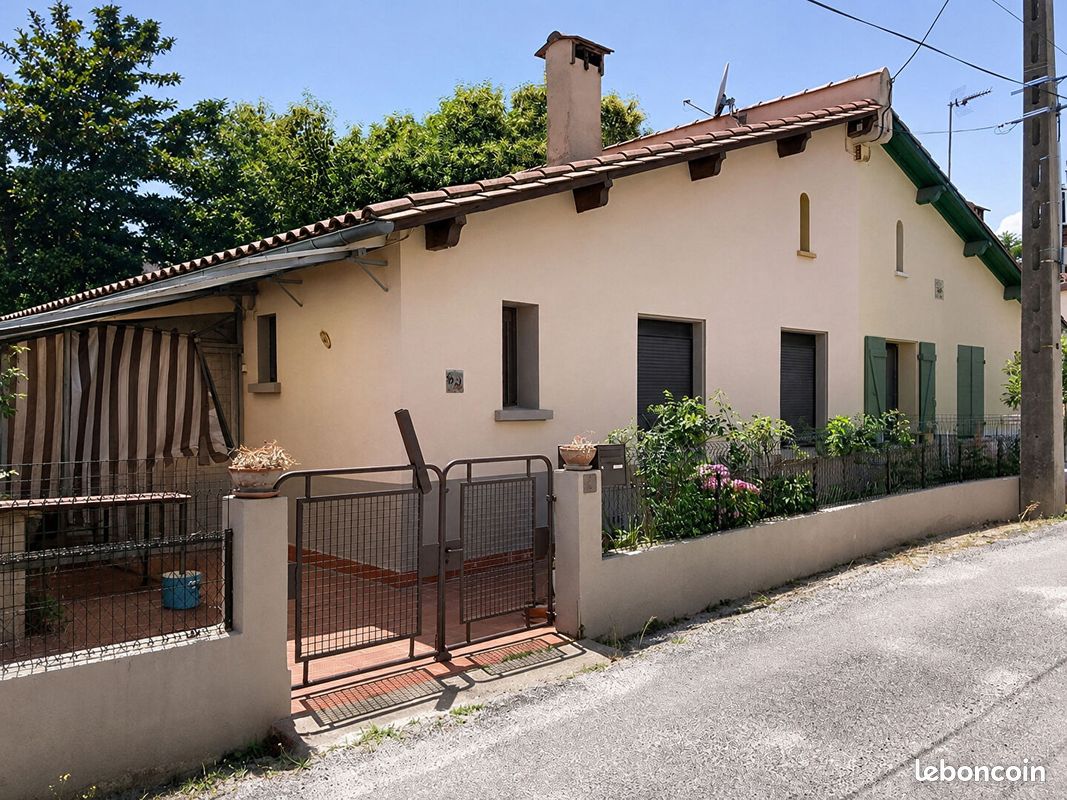 Maison 4 pièces 99 m² · à Saint-Laurent-de-Cerdans · 99 m² · 160 000 €
