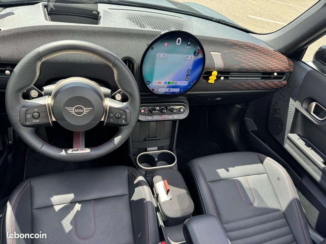 Mini COOPER CABRIO S 204CH JCW DKG7 (image 15)