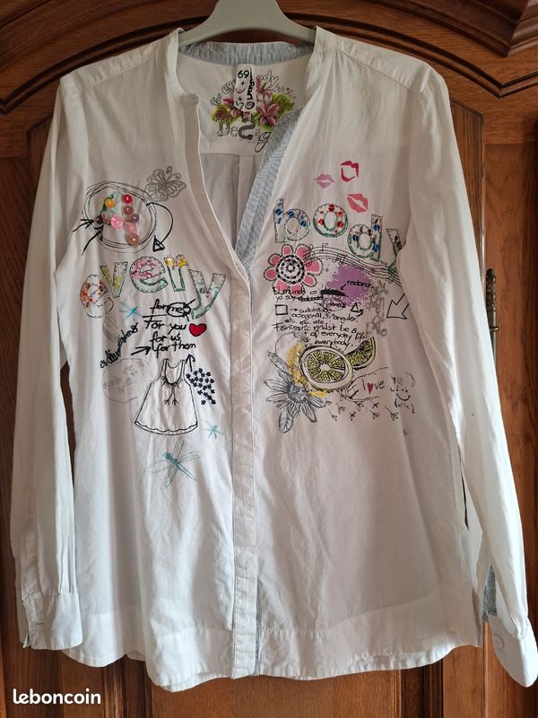 Chemise Desigual Making World Better - Blanche, Motif Géométrique, Taille 38, Occasion En Très Bon état