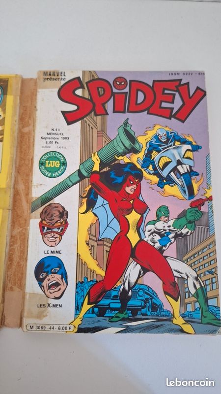 Comics vintage Spidey album 15 (image 4)