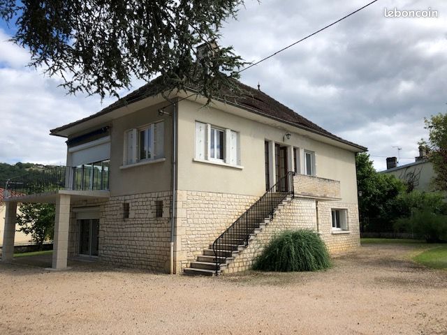 Maison 5 pièces 136 m² · à Saint-Céré · 136 m² · 836 €/mois