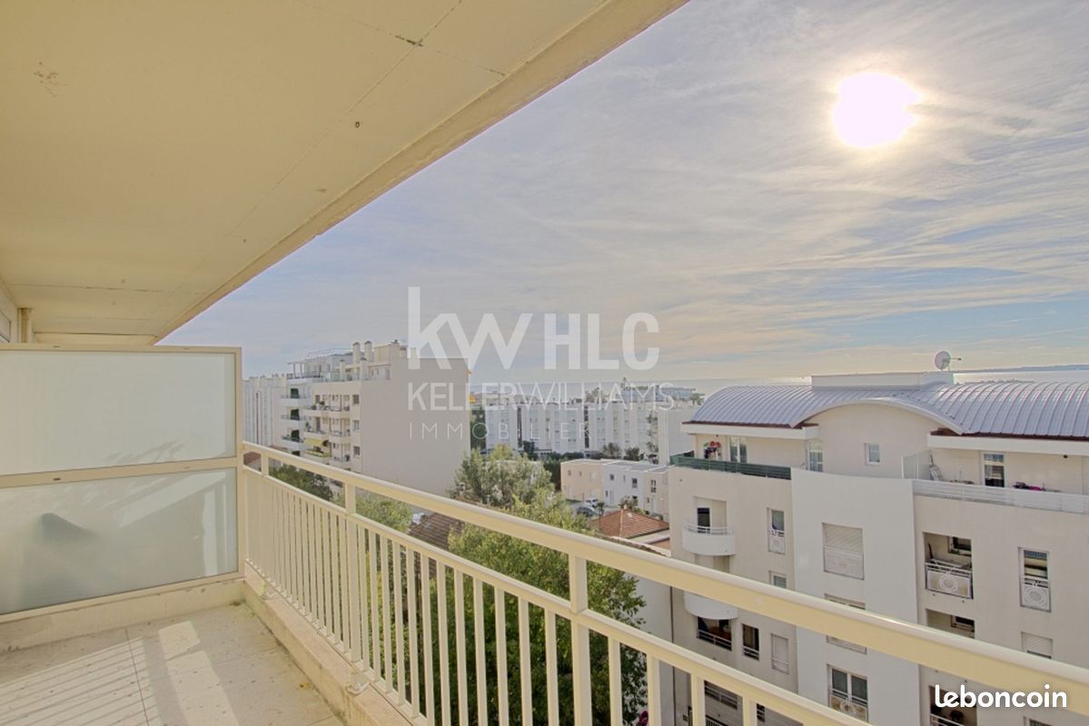 Appartement 3 pièces 65 m² · à Antibes · 65 m² · 360 000 €