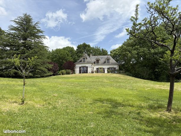 Maison 7 pièces 201 m²