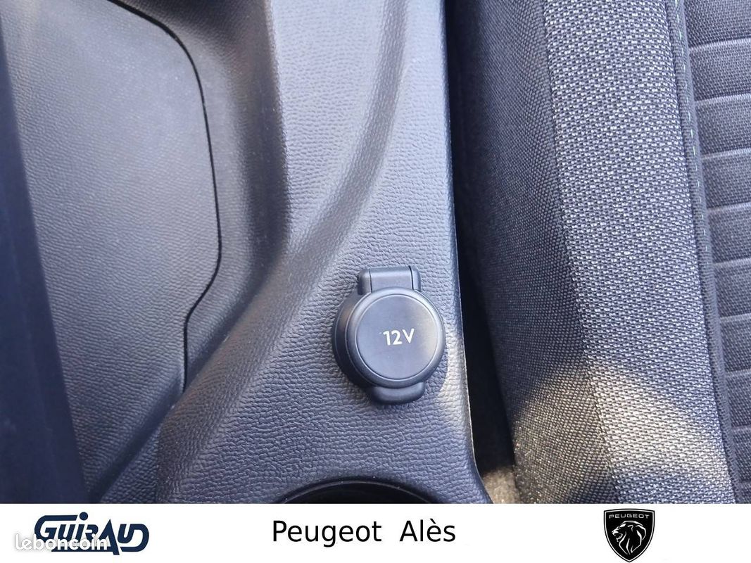 PEUGEOT 208 PureTech 75 S&S BVM5 Active (image 14)