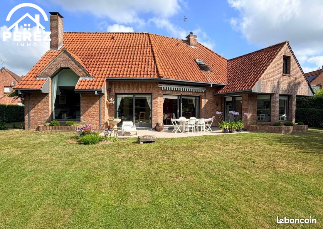 Maison 6 pièces 159 m² · à Bousbecque · 159 m² · 575 000 €
