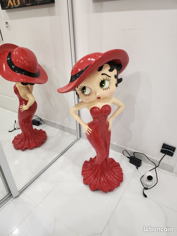 Officially licensed Betty Boop figure in a bright red dress