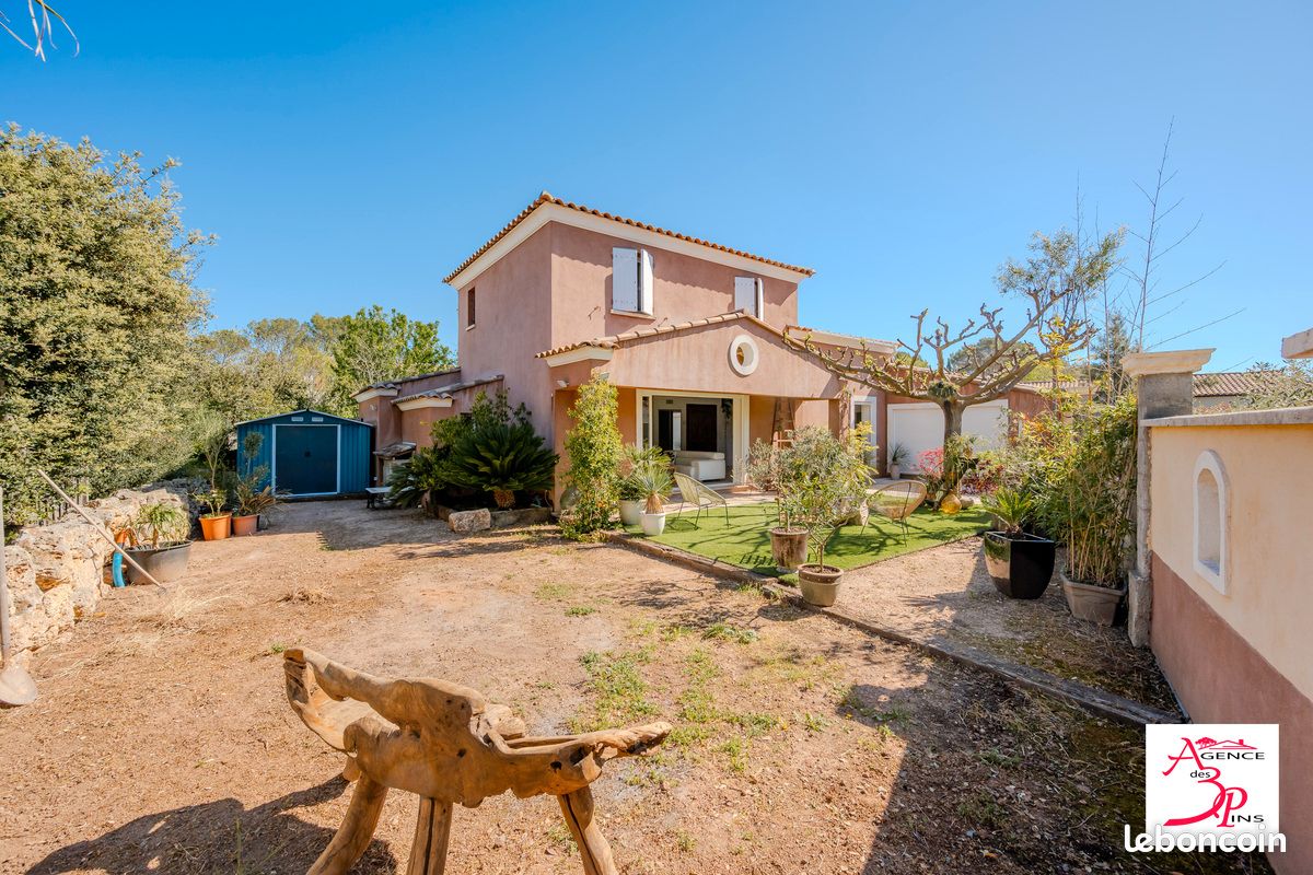 Maison 4 pièces 130 m² · à Pierrefeu-du-Var · 130 m² · 470 000 €
