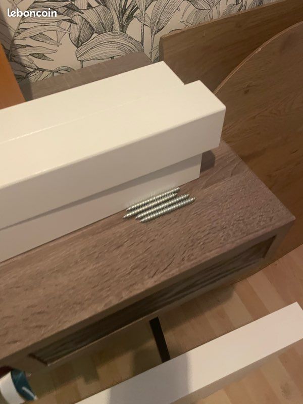 Table basse blanche (image 3)