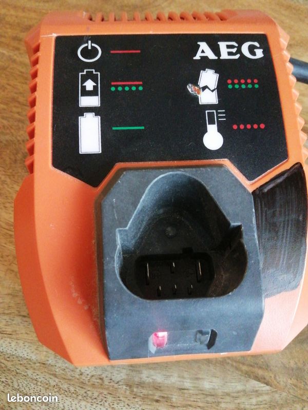 Chargeur batterie AEG AL1214G - Bricolage