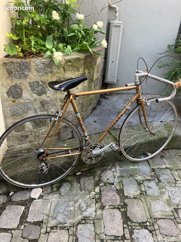 Ancien vélo cales pieds course 1900 altes fahrrad old bike
