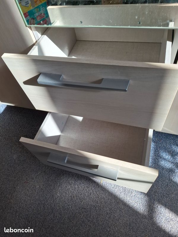 Armoire avec miroir intégré 3 portes (image 2)