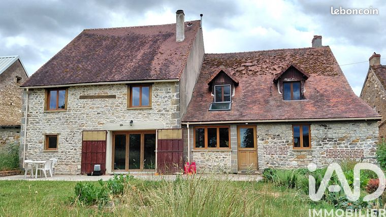 Propriété 8 pièces 242 m²