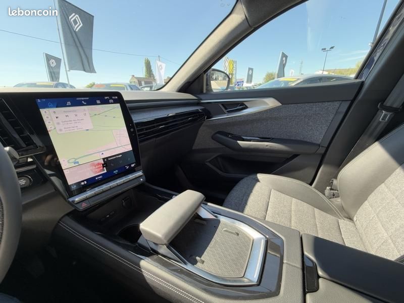 Renault Espace 1.2 E-Tech full hybrid 200ch Techno 7 places - 24 (image 15)