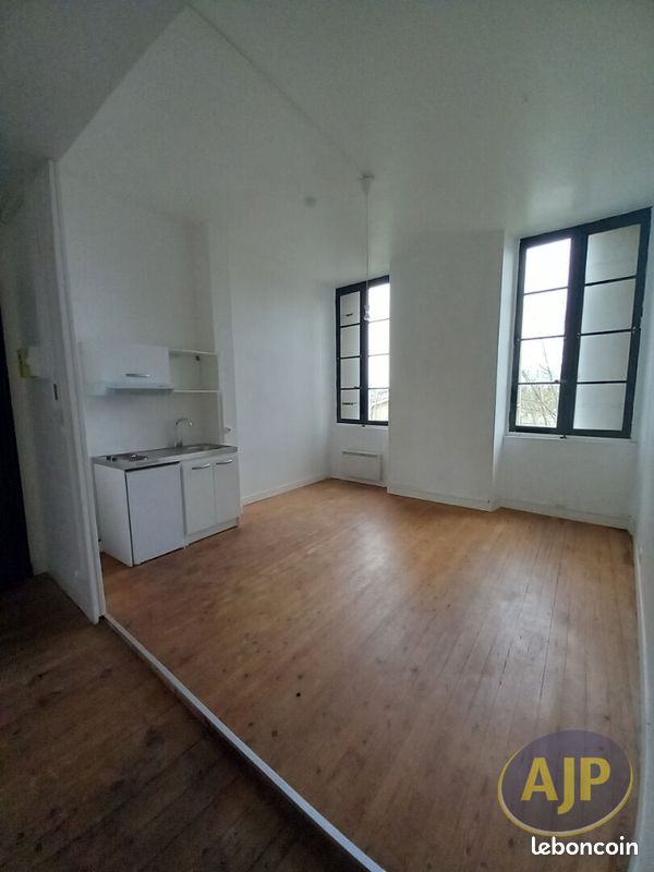 Appartement 3 pièces 57 m² · à Lesparre-Médoc · 57 m² · 555 €/mois