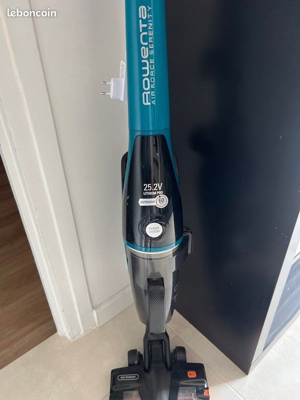 Aspirateur rowenta air force serenity V Électroménager