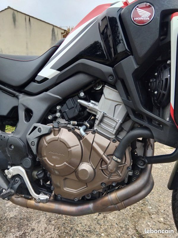 Africa twin 2016 manuel 48000 km excellent état (image 2)