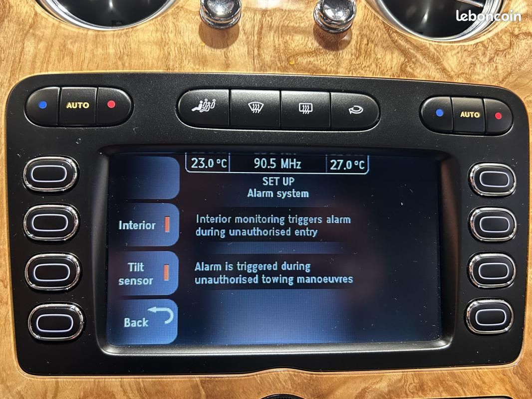Bentley Continental FLYING SPUR 6.0 W12 560 - AWD *1ERE MAIN CARNET COMPLET (image 23)