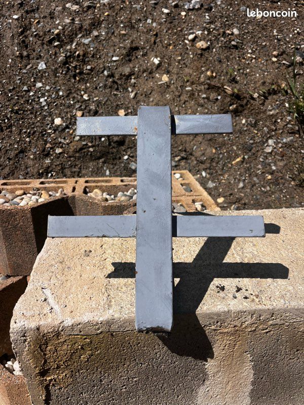 Arrête neige croix de lorraine (image 1)