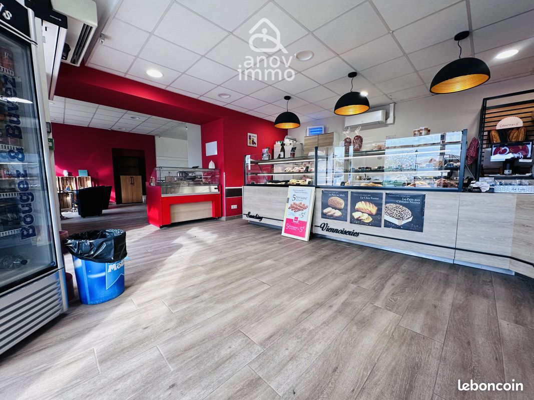 Immeuble 145 m² · à Châteauneuf-sur-Charente · 145 m² · 270 000 €