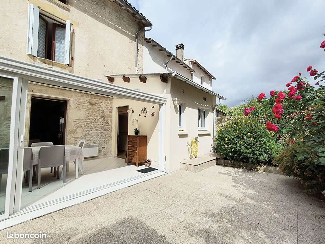 Maison 7 pièces 147 m² · à La Mothe-Saint-Héray · 147 m² · 119 700 €
