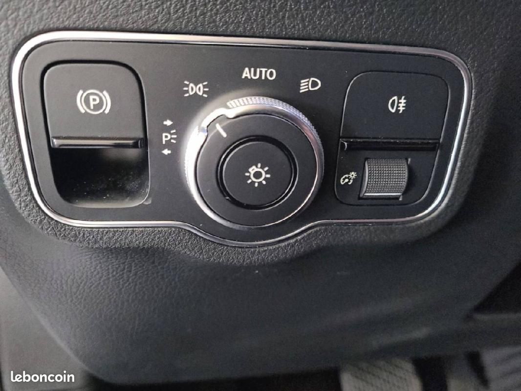 Mercedes Classe B BUSINESS 180 d 7G-DCT - Line Edition (image 30)