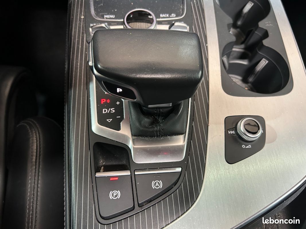AUDI Q7 3.0 50 TDI 286 CH S-LINE QUATTRO TIPTRONIC / SUIVI CONSTRUCTEUR / CAMÉRA 360 / TOIT OUVRANT / BOSe (image 24)