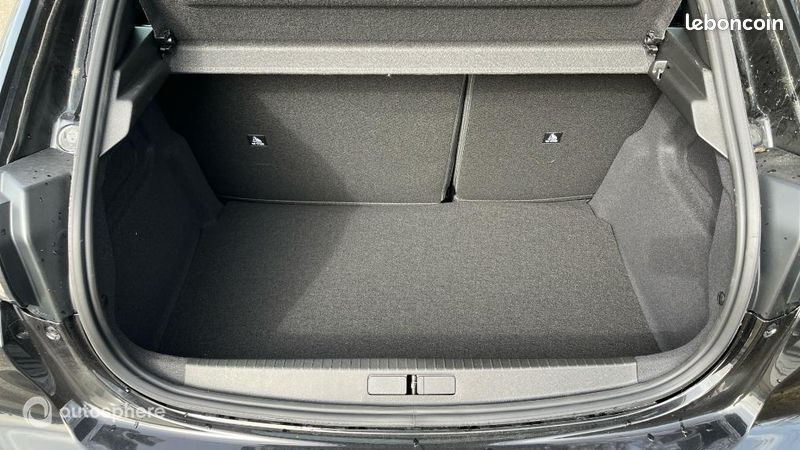 Peugeot 208 e-208 136ch Style (image 16)