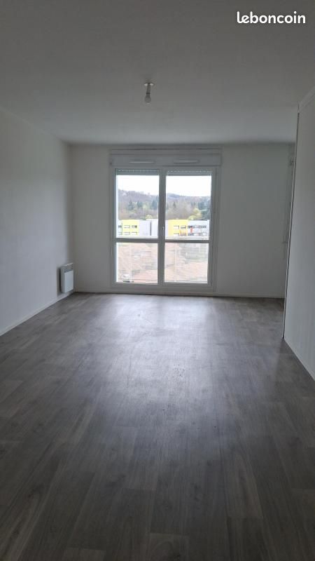 Appartement 3 pièces 71 m² · à Villefontaine · 71 m² · 721 €/mois