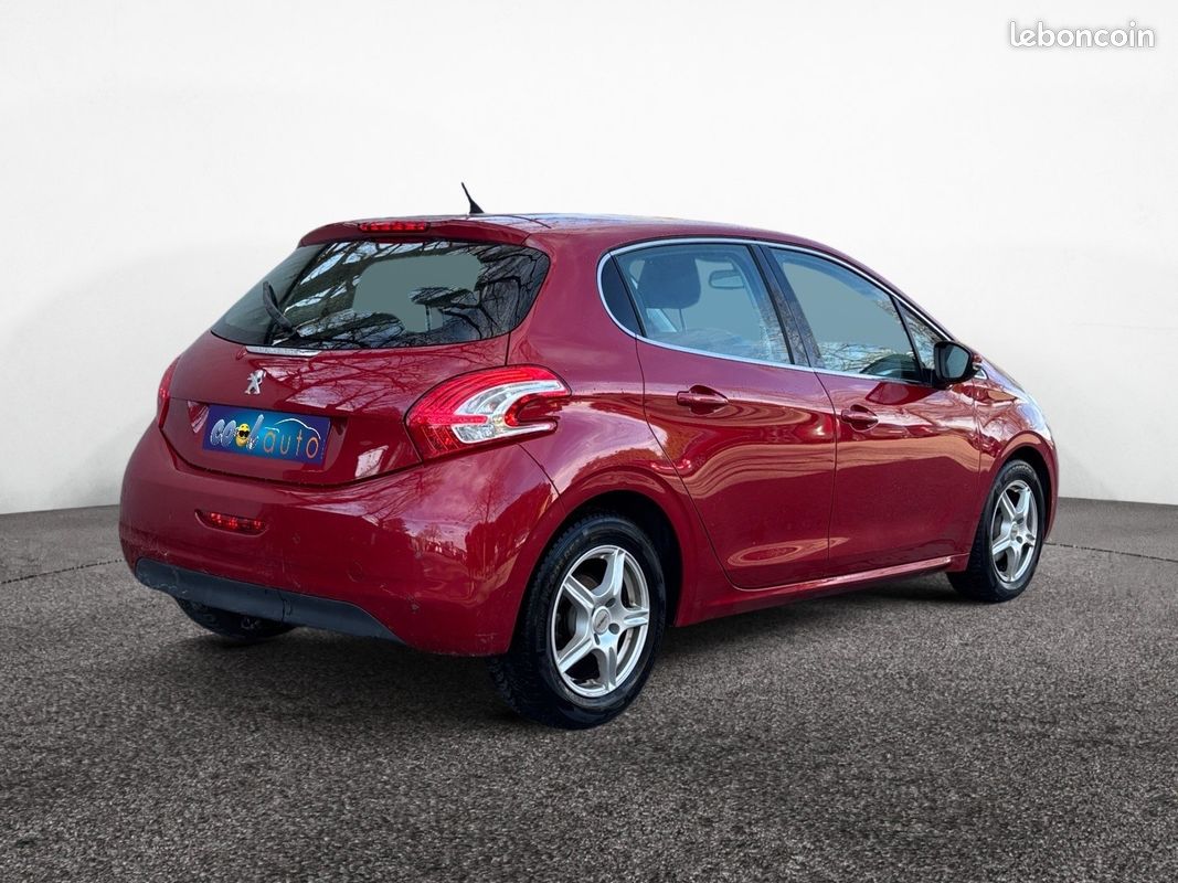 GARANTE 12 MOIS / Crit'air 1 / PEUGEOT 208 / AUTOMATIQUE (image 3)