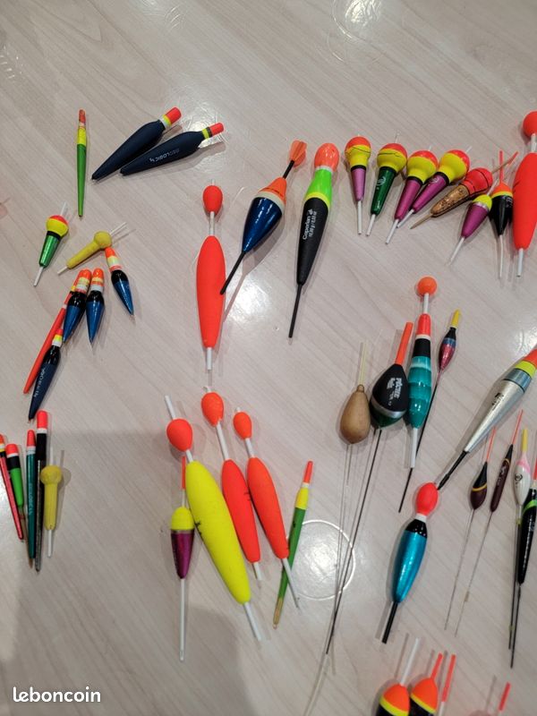 LOT 29 PETITS Bouchons/ Flotteurs Pour La Peche Au Coup ( De 4 Cm A 17 Cm) EUR 1,00 - FR